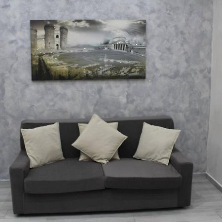 Casa Vacanza Grey Aparthotel เนเปิลส์ ภายนอก รูปภาพ