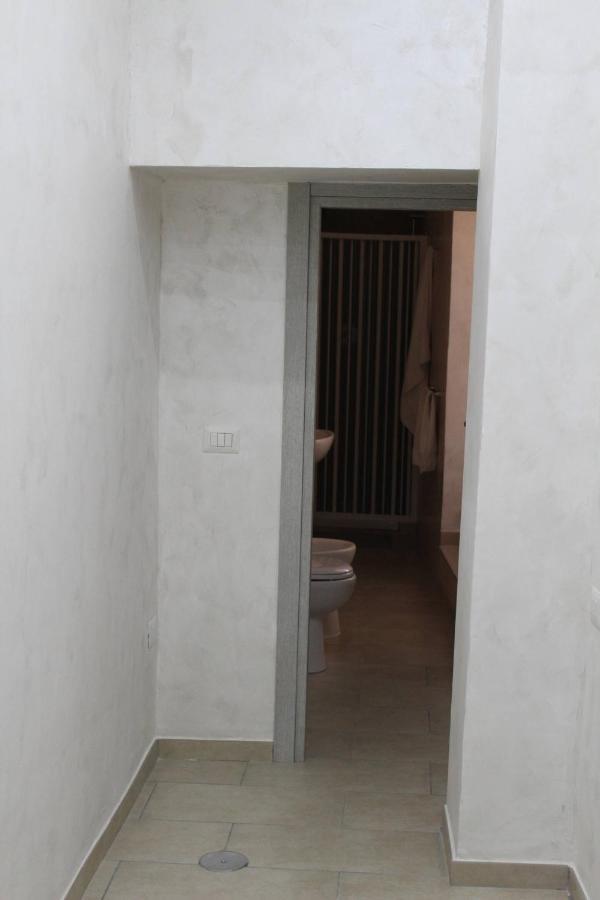 Casa Vacanza Grey Aparthotel เนเปิลส์ ภายนอก รูปภาพ