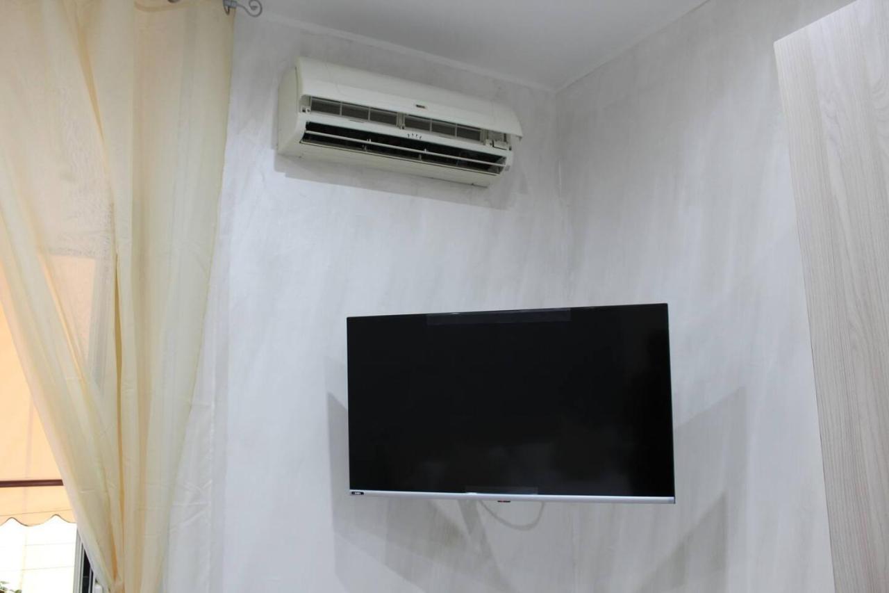 Casa Vacanza Grey Aparthotel เนเปิลส์ ภายนอก รูปภาพ
