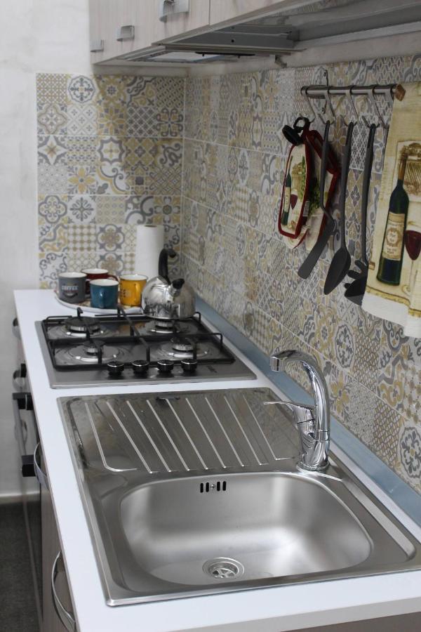 Casa Vacanza Grey Aparthotel เนเปิลส์ ภายนอก รูปภาพ