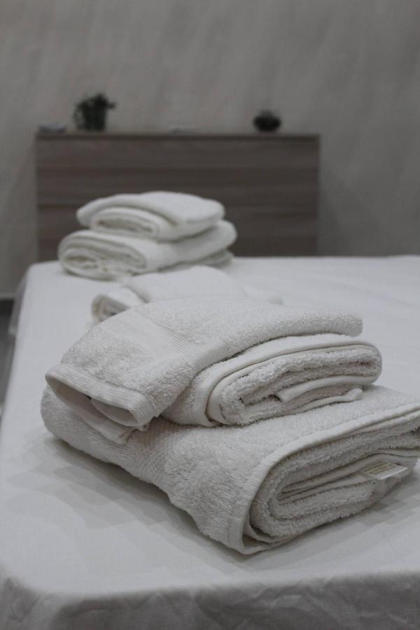 Casa Vacanza Grey Aparthotel เนเปิลส์ ภายนอก รูปภาพ